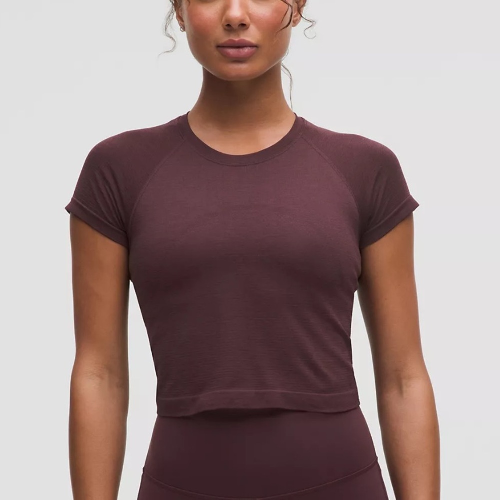 lululemon athletica Short Sleeve Crop Tee in Burgundy